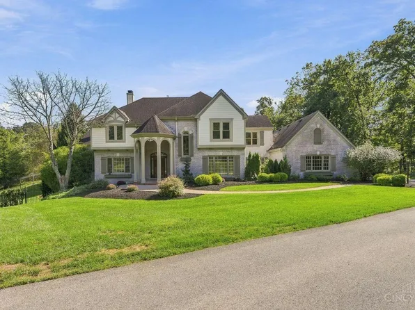 8575 Sleepy Hollow Dr, Cincinnati, OH 45243