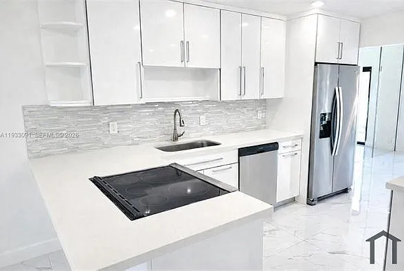 4 bed, $3,600 — Photo 1
