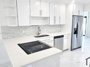 9723 N New River Canal Rd, Fort Lauderdale, FL 33324