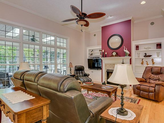 5th image of 6008 Gleneagles Dr