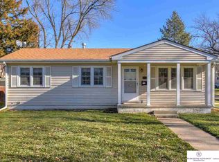 5525 N 65th St, Omaha, NE 68104