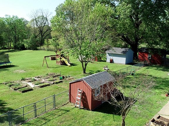 2nd image of 6927 Allen Dr