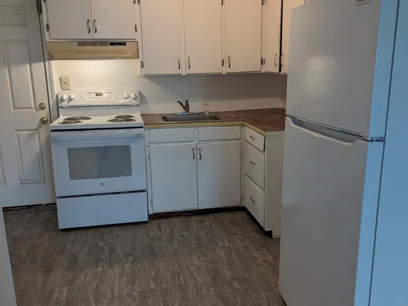 148 Main St #202, Van Buren, ME 04785