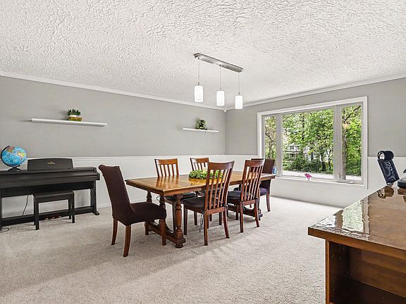 3rd image of 24108 Oak Ln