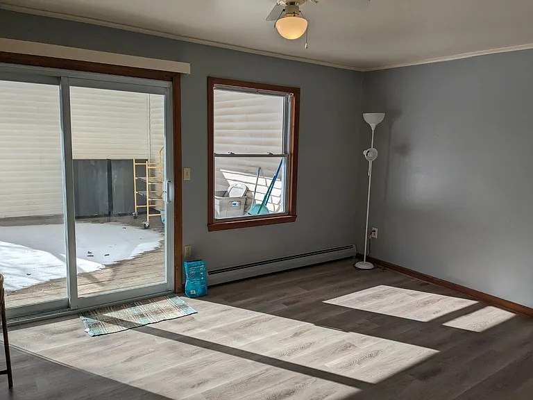 105 Auburn Rd. — Photo 2