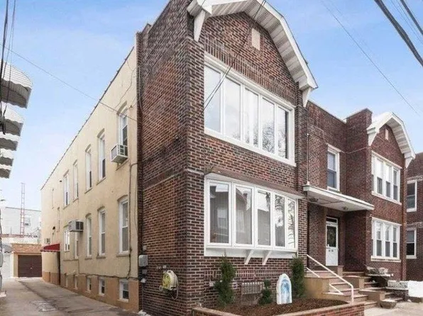 88-40 81st Avenue, Glendale, NY 11385