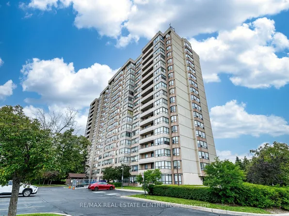10 Malta Ave #210, Brampton, ON L6Y 4G6