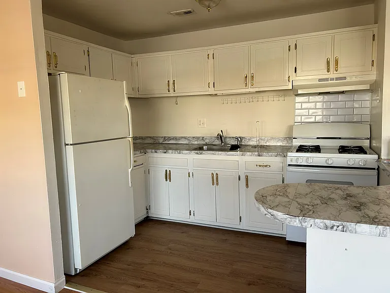 3428 Morrell Ave #2 — Photo 4