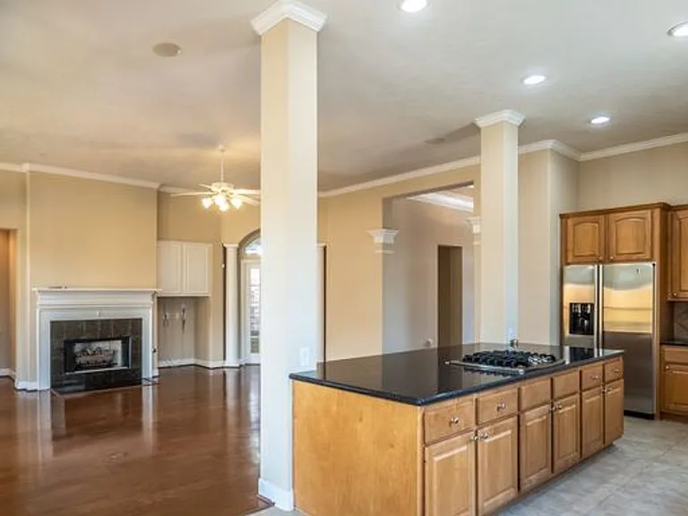 5019 Shining Creek Ct — Photo 42