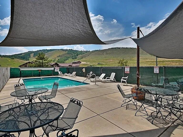 96 Mountainside Dr #B-4 — Photo 2