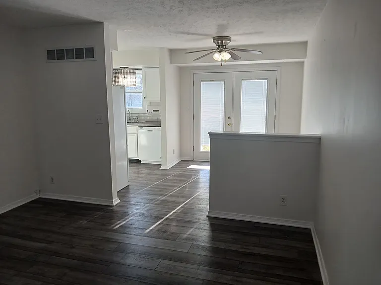 7947 Twin Oaks Rd — Photo 5