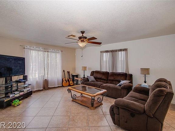 4th image of 4815 Nevada Ave