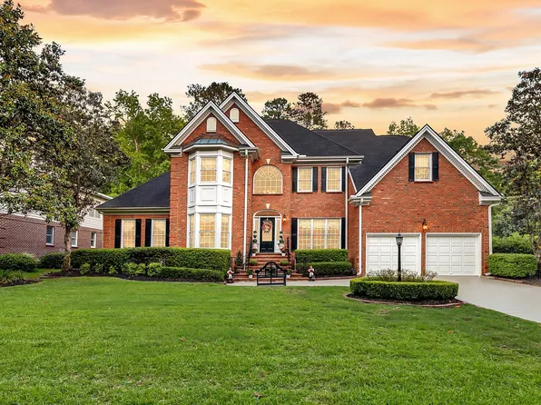8662 W Fairway Woods Dr, North Charleston, SC 29420