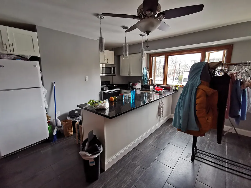 232 Brookline St #3