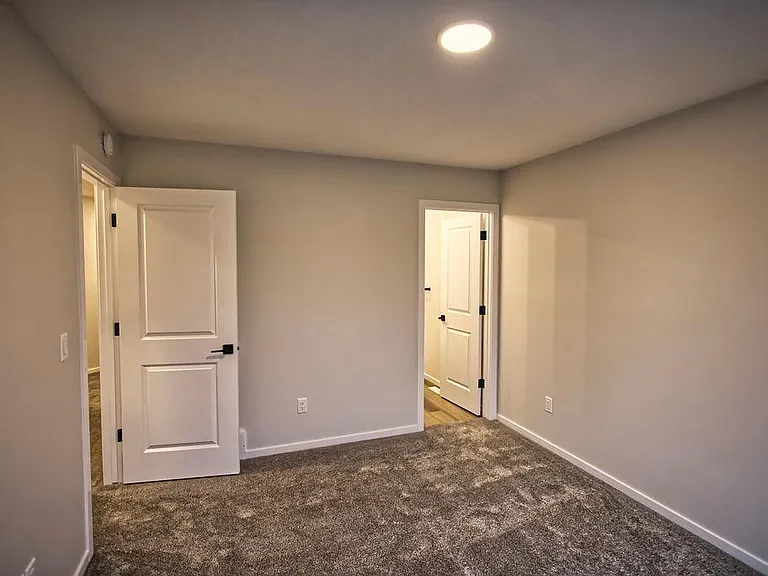45 Westpark Dr #45 — Photo 11