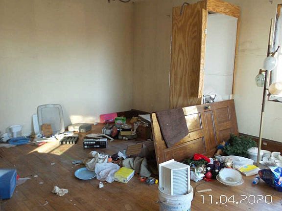 4th image of 22670 190th Ave