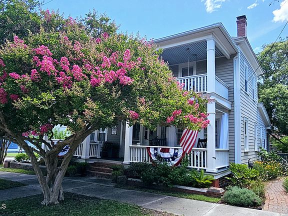 3rd image of 208 N 8th Street