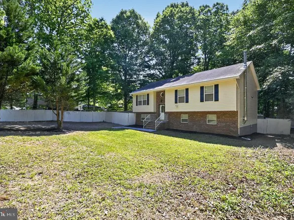 9 W Briar Dr, Stafford, VA 22556