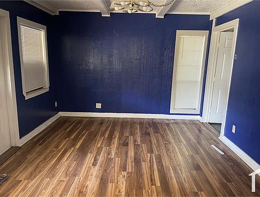3rd image of 2906 Royalty Dr
