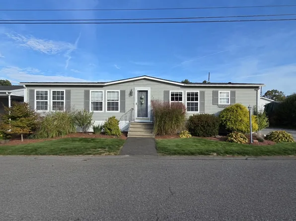 24 Festival Cir, Chicopee, MA 01020