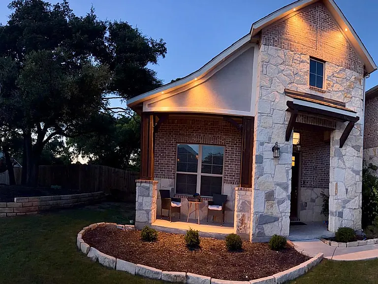 2401 Centennial Loop — Photo 2
