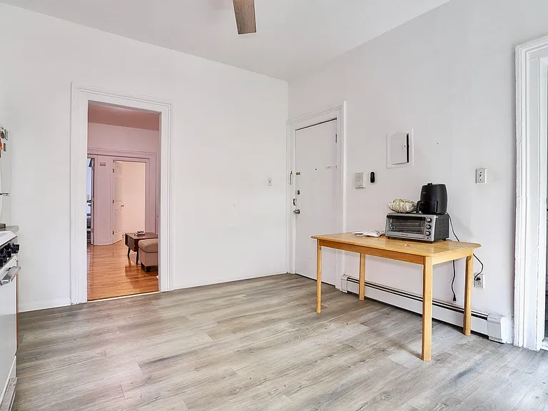 16 Erie St #2 — Photo 8