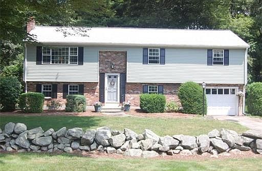 1st image of 27 Greenview Dr