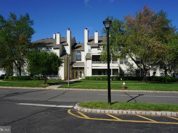 106 Heritage Blvd APT 6, Princeton, NJ 08540