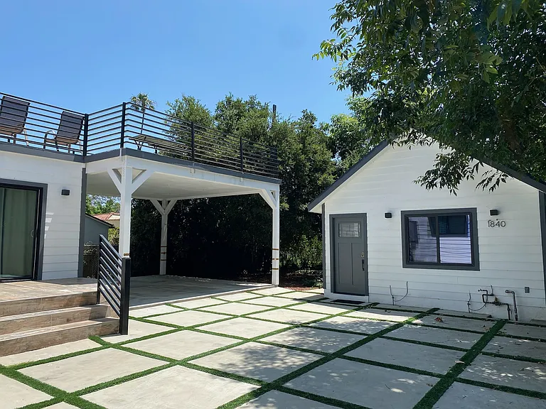 1842 E Del Mar Blvd — Photo 17