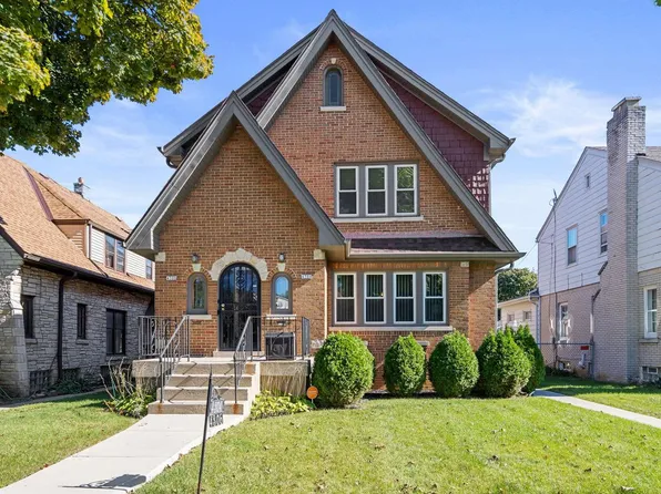4304 North 17th STREET, Milwaukee, WI 53209