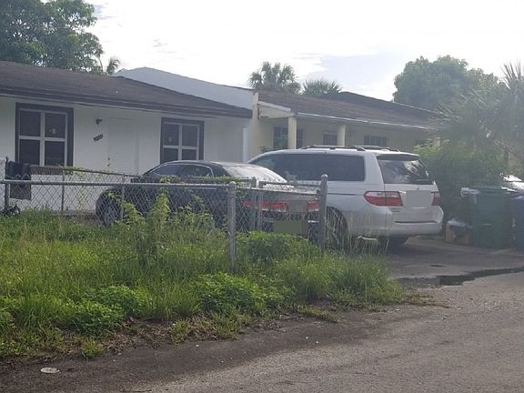 3rd image of 2905 NW 196th St