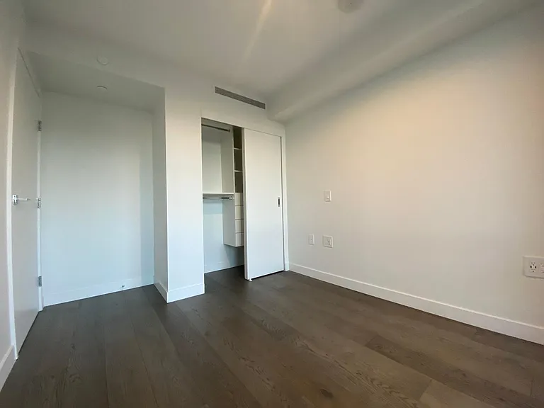 1111 Richards St #1506 — Photo 11