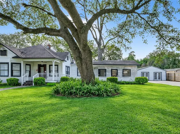 416 S Hardie St, Alvin, TX 77511