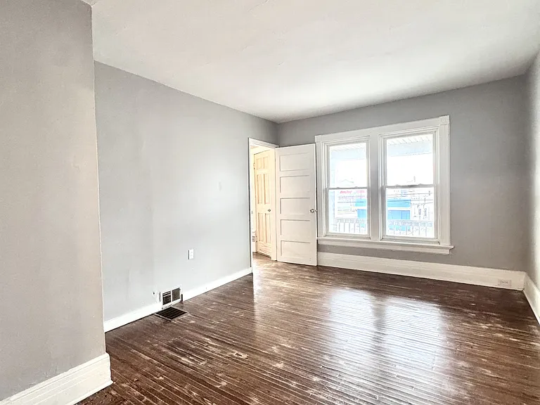 339 Hampshire St #2 — Photo 9