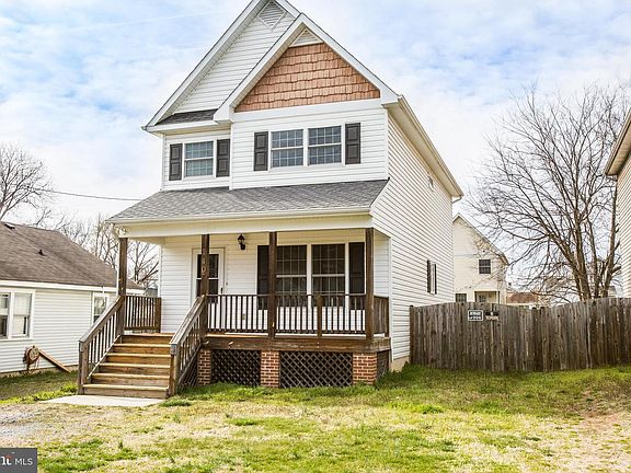 3rd image of 140 Mansfield St