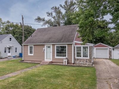 1306 Bronx Ave, Kalamazoo, MI, 49048