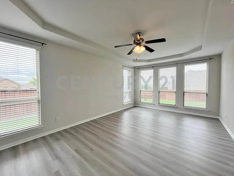 15201 Everly Ct — Photo 5