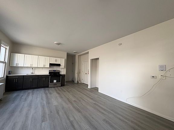 2nd image of 109 Norwood St #2L
