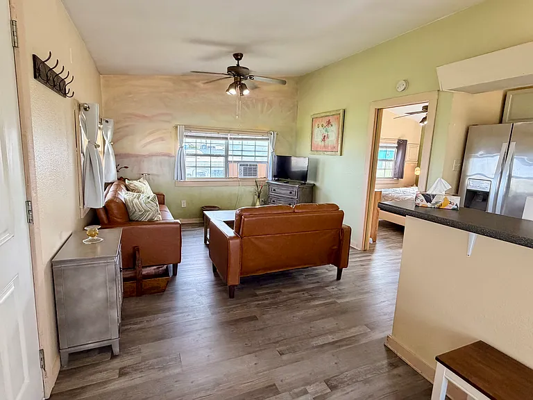 219 Flamingo St — Photo 11