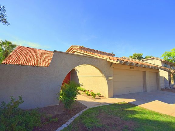 3rd image of 1321 E Northshore Dr