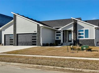 2530 Belmont Blvd, Waukee, IA 50263