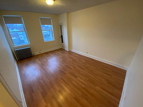3rd image of 131A Washington St #42