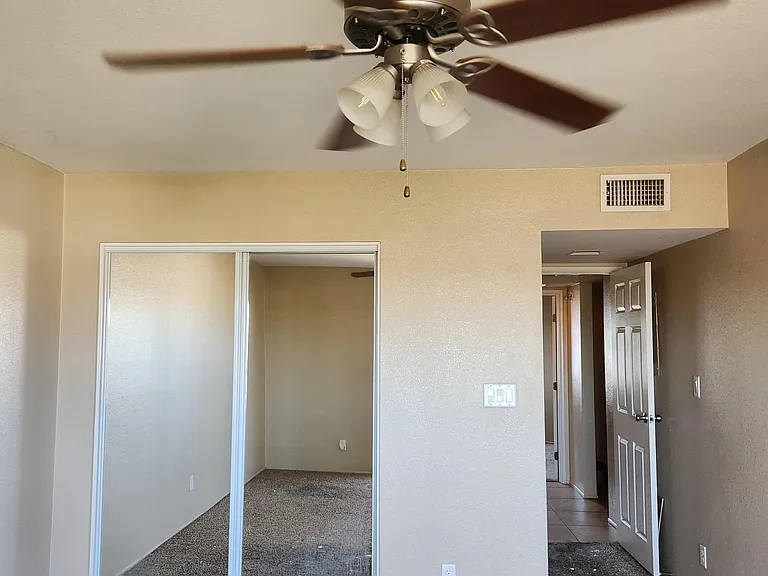 835 N Granite Reef Rd #18 — Photo 8