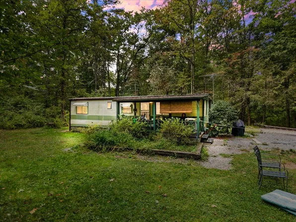 87 Summer Camp Ln, Gap Mills, WV 24941