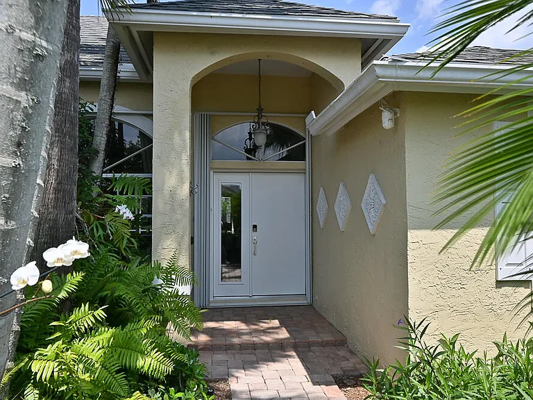 12828 Meadowbreeze Dr — Photo 41