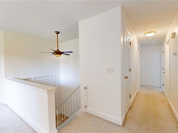 4th image of 209 Shannock Rd
