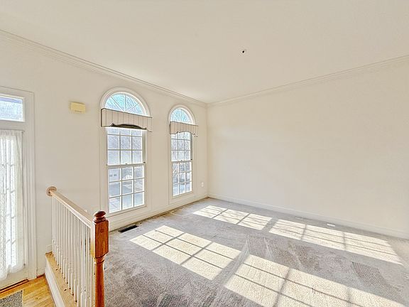 3rd image of 3 Cherry Blossom Ct