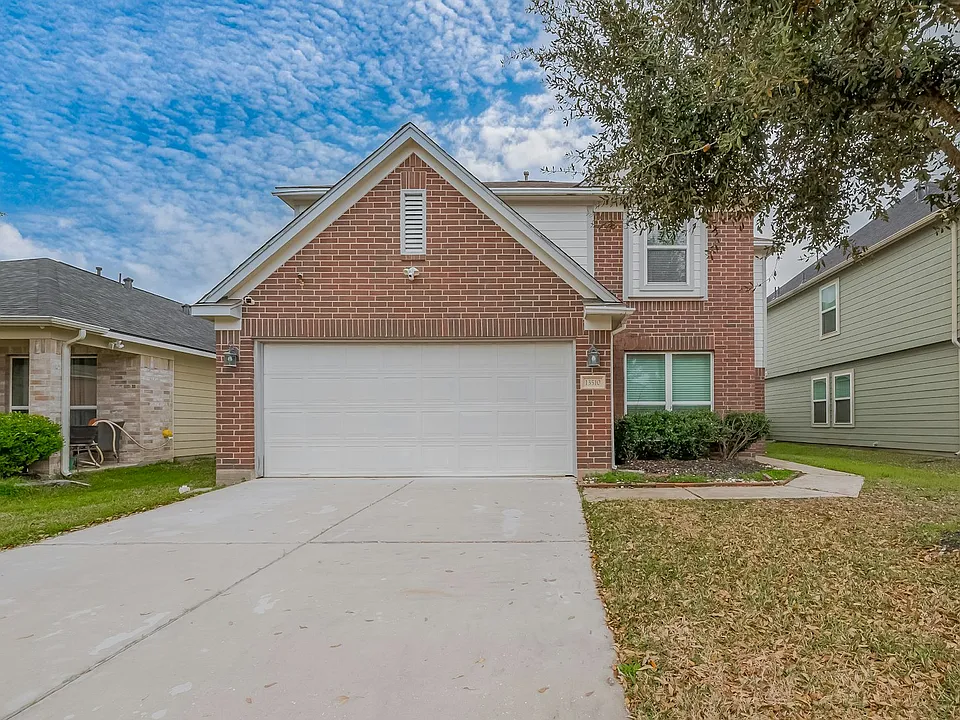 13510 Dahlia Green Way
