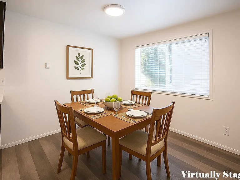 Barclay Square Where Convenience Meets Community Up to 1-Month Free! — Photo 5