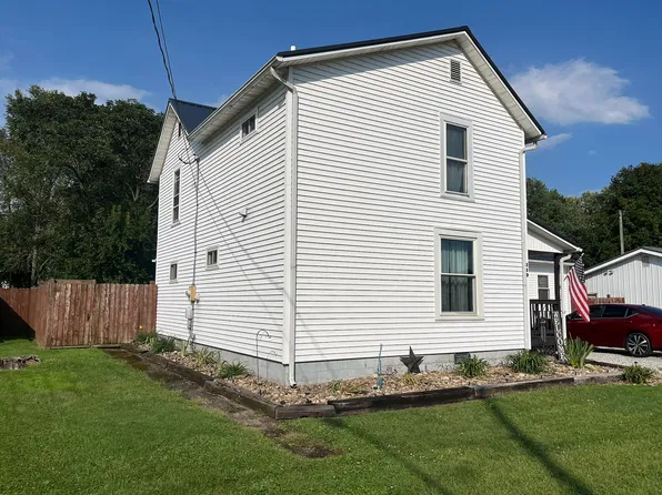 110 Church St, Conesville, OH 43811